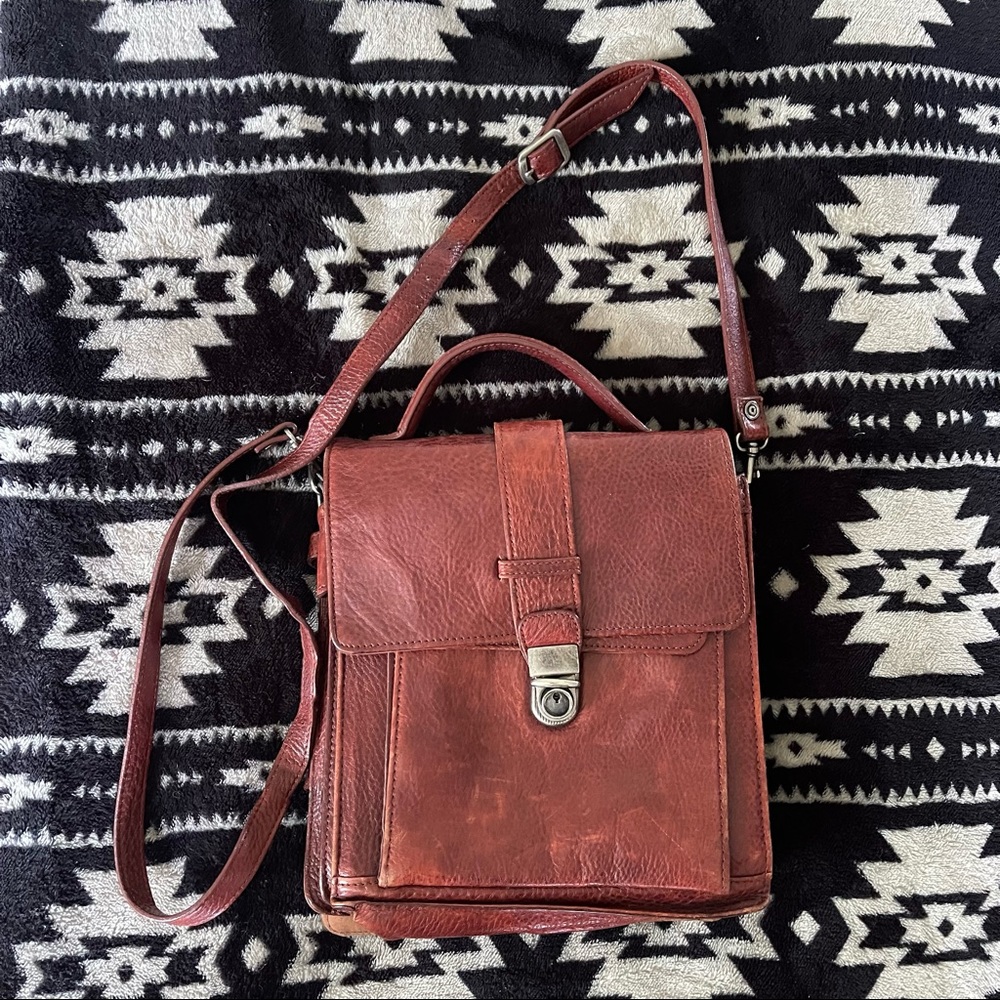 Unique Vintage Wilson’s Leather Messenger + Pencil & Pad Holder
